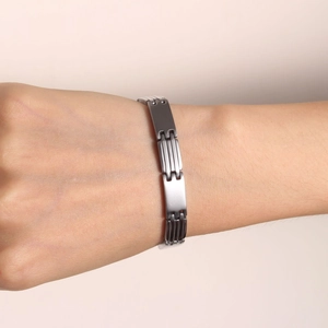 Minimalist geometric stainless steel bracelet with silver brushed industrial link design