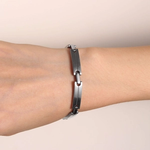 Minimalist dark gray stainless steel chain bracelet for women in matte brushed finish