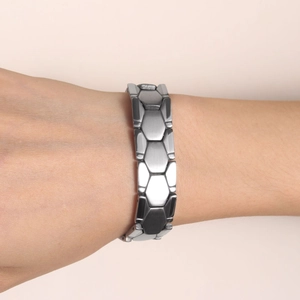 Bracelet large pour hommes en acier inoxydable avec maillons hexagonaux modernes