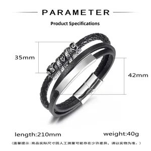 Détail du bracelet en cuir tressé triple couche avec anneaux de dragon et longueur 210 mm