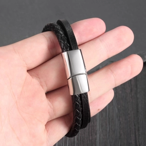 Bracelet pour hommes en cuir noir double couche avec fermoir magnétique en argent poli