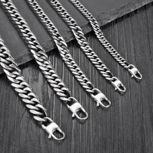 Bracelets gourmette pour hommes en acier titane avec cinq largeurs et fermoirs mousqueton
