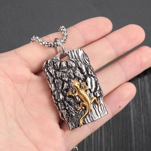 Men's hiphop stainless steel necklace with tree bark texture and golden lizard pendant