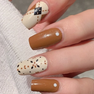 Autumn brown and beige argyle pattern self-adhesive full wrap nail stickers on knitwear