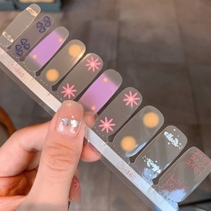 Adesivi per Unghie con Design a Cuore e Fiori Dolci Decalcomanie Autoadesive a Forma di Margherita per Decorazione Manicure Fai-da-te