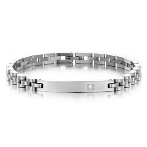 Détail macro du bracelet à maillons en acier inoxydable 6mm avec barre polie et diamant