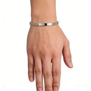 Detail of 6mm two-tone stainless steel link bracelet with 18K gold plated mirror bar