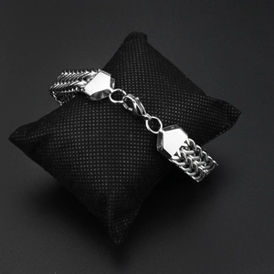 Men's silver stainless steel square scale link bracelet with heavy lobster clasp