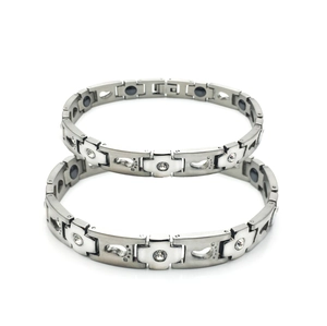 Couple Magnetic Stainless Steel Rhinestone Footprint Bracelet Personalized Polished Link Chain Health Care Jewelry For Men Women