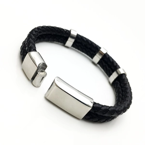 Men's double-braided black leather bracelet with polished magnetic silver clasp