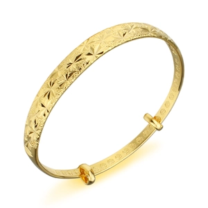 Vintage Adjustable Gold Bangle For Women Matte Copper Bracelet With Star Pattern And Blessing Character Jewelry Accessory