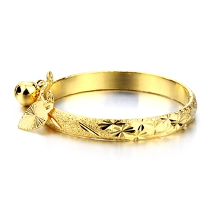 Kids Electroplated Gold Copper Bangle With Bell And Heart Charm Frosted Star Engraved Simple Bracelet For Girls Jewelry Gift