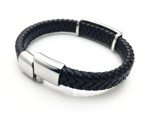 Bracciale da uomo in pelle nera intrecciata con chiusura magnetica in acciaio inossidabile