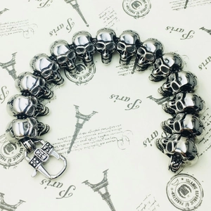Men's retro silver skull link bracelet in stainless steel with punk lobster clasp