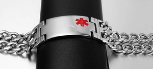 Bracelet d'alerte médicale en acier poli avec Star of Life rouge et chaîne à double rang