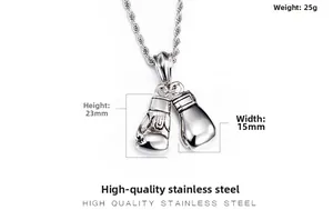 Détail du pendentif gant de boxe 23mm x 15mm en acier inoxydable avec chaîne
