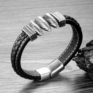 Bracciale punk da uomo in pelle intrecciata con perline vintage e chiusura magnetica