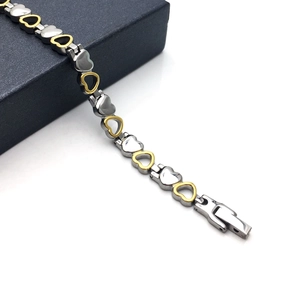 Fashionable titanium steel magnetic heart bracelet with gold and silver link design