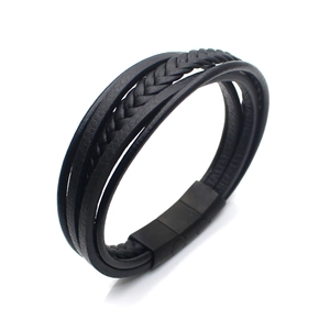 Bracelet multicouche minimaliste en cuir tressé noir avec fermoir magnétique en métal