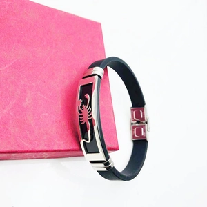 Men's rock style black silicone bracelet with stainless steel scorpion pattern charm