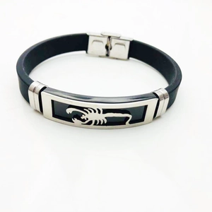 Men's fashion black silicone bracelet with stainless steel scorpion charm plate