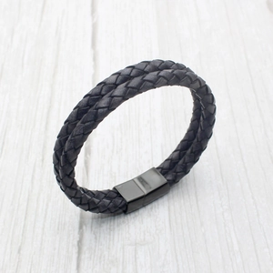 Bracelet vintage double couche en cuir tressé noir avec fermoir magnétique en acier