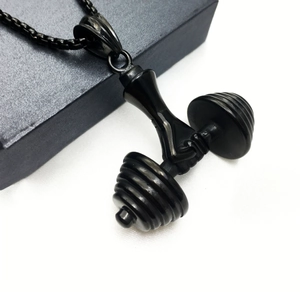 Collana da uomo con ciondolo a manubrio nero in acciaio inossidabile fitness