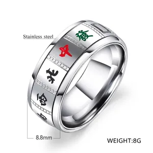 Bague Mahjong rotative en acier inoxydable avec finition argent poli et caractères colorés