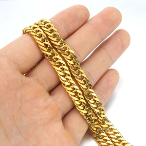 Grosse chaîne cubaine pour homme plaqué or 18 carats avec maillons plats denses et épais