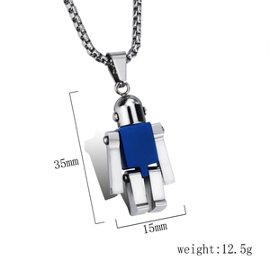 Détails du pendentif robot avec dimensions 35mm par 15mm et un poids de 12,5g