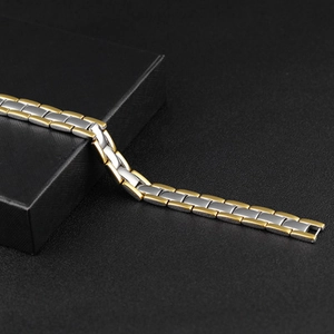 Bracelet classique à maillons pour hommes en acier titane poli avec finition bicolore