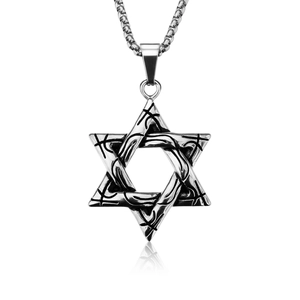 Pendentif étoile hexagramme gothique en acier titane noir avec chaîne maille miroir