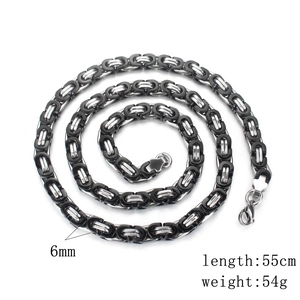 Detailed view of 6mm wide 55cm long bicolor Byzantine chain with lobster clasp