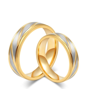 Minimalist Titanium Steel Two-Tone Diagonal Stripe Couple Rings Men Women Gold Silver Plated Wedding Band Jewelry Gift
