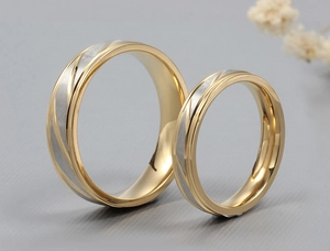Minimalist gold titanium steel couple rings with diagonal silver brushed metal stripes