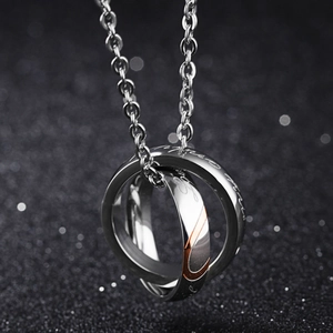 Simple Stainless Steel Interlocking Rings Heart Couple Necklace Letter Engraved Rhinestone Pendant Necklace Romantic Jewelry For Men Women