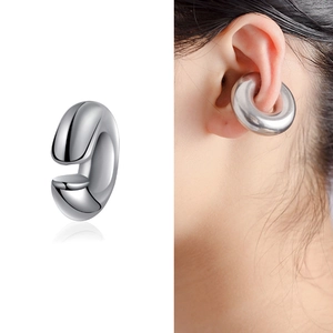 Retro Punk Hip Hop Stainless Steel Thick C-Shaped Ear Cuff Earrings For Women Minimalist Polished Metal Hoop Jewelry Gift