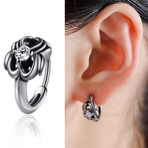 Boucles d'Oreilles Clous en Acier Titane Gothique Rétro Argent Antique Strass Croix Punk Hip Hop Bijoux Unisex