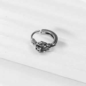 Retro hip-hop stainless steel hoop earring with vintage embossed texture and zircon