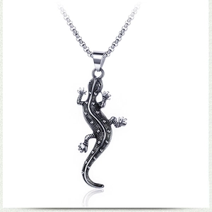 Gothic style stainless steel gecko lizard pendant necklace with detailed scale texture