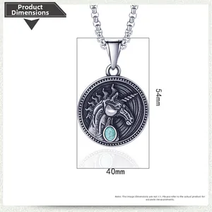 Vue détaillée de la taille du pendentif licorne argenté avec turquoise, 54mm x 40mm