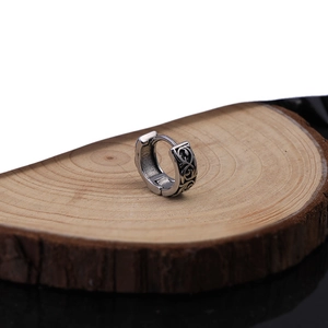 Retro Titanium Steel Dragon Totem Hoop Earrings For Men Punk Antique Silver Engraved Huggie Ear Buckle Unisex Jewelry