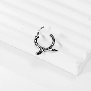 Retro titanium steel snake hoop earring with vintage embossed pattern for men
