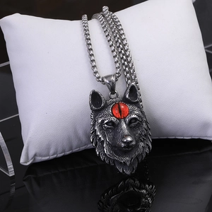 Collier avec pendentif tête de loup hip hop, œil en pierre rouge et chaîne en acier
