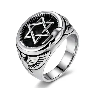 Anello da Uomo Vintage in Acciaio al Titanio Esagramma Teschio Punk Gotico Ali d'Aquila Intagliato Argento Antico Gioielli