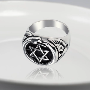 Anello vintage in acciaio inossidabile con esagramma e motivo ouroboros argento
