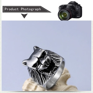 Vintage stainless steel wolf head ring for men with punk style textured details