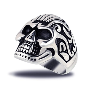 Vintage gothic skull ring in oxidized stainless steel with textured punk details