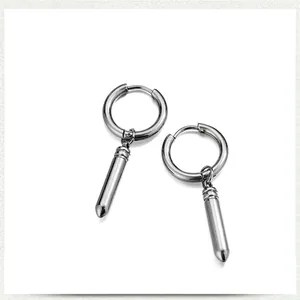 Boucles d'oreilles punk en acier titane pour hommes avec pendentif balle argenté