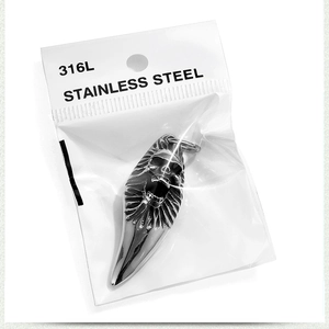 Herren Gothic Punk 316L Edelstahl Totenkopf Anhänger mit Stoßzähnen in Originalverpackung